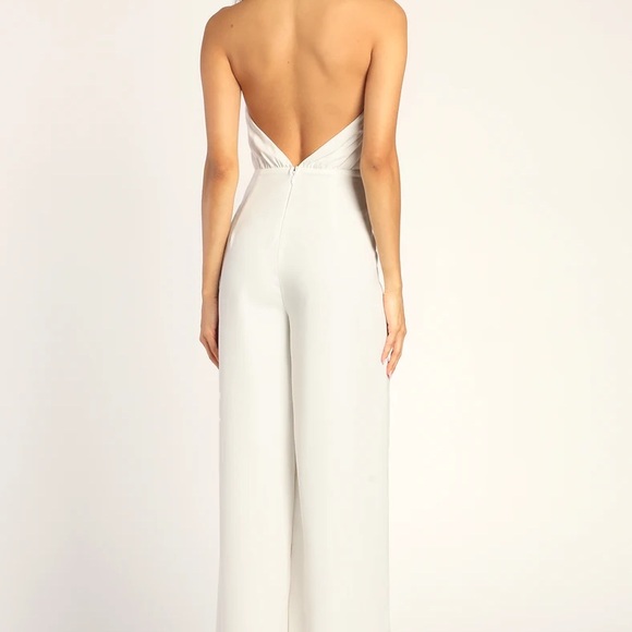 White halter jumpsuit - Picture 2 of 2